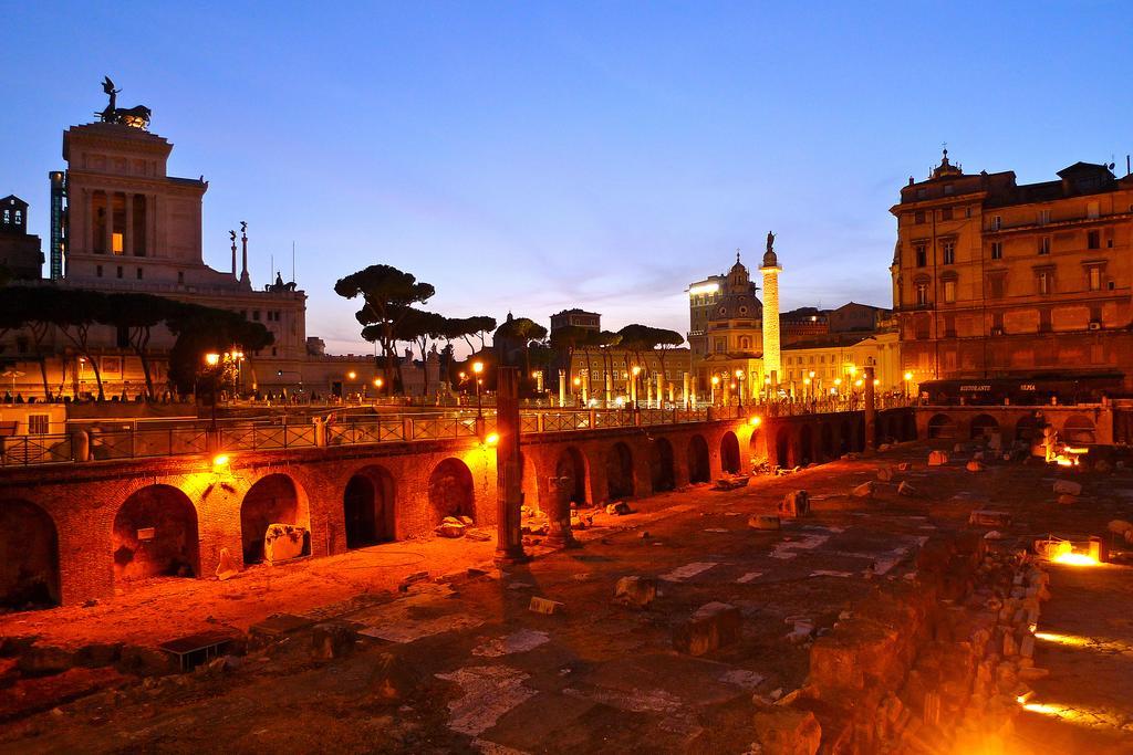 Roman Forum Suite Exterior photo